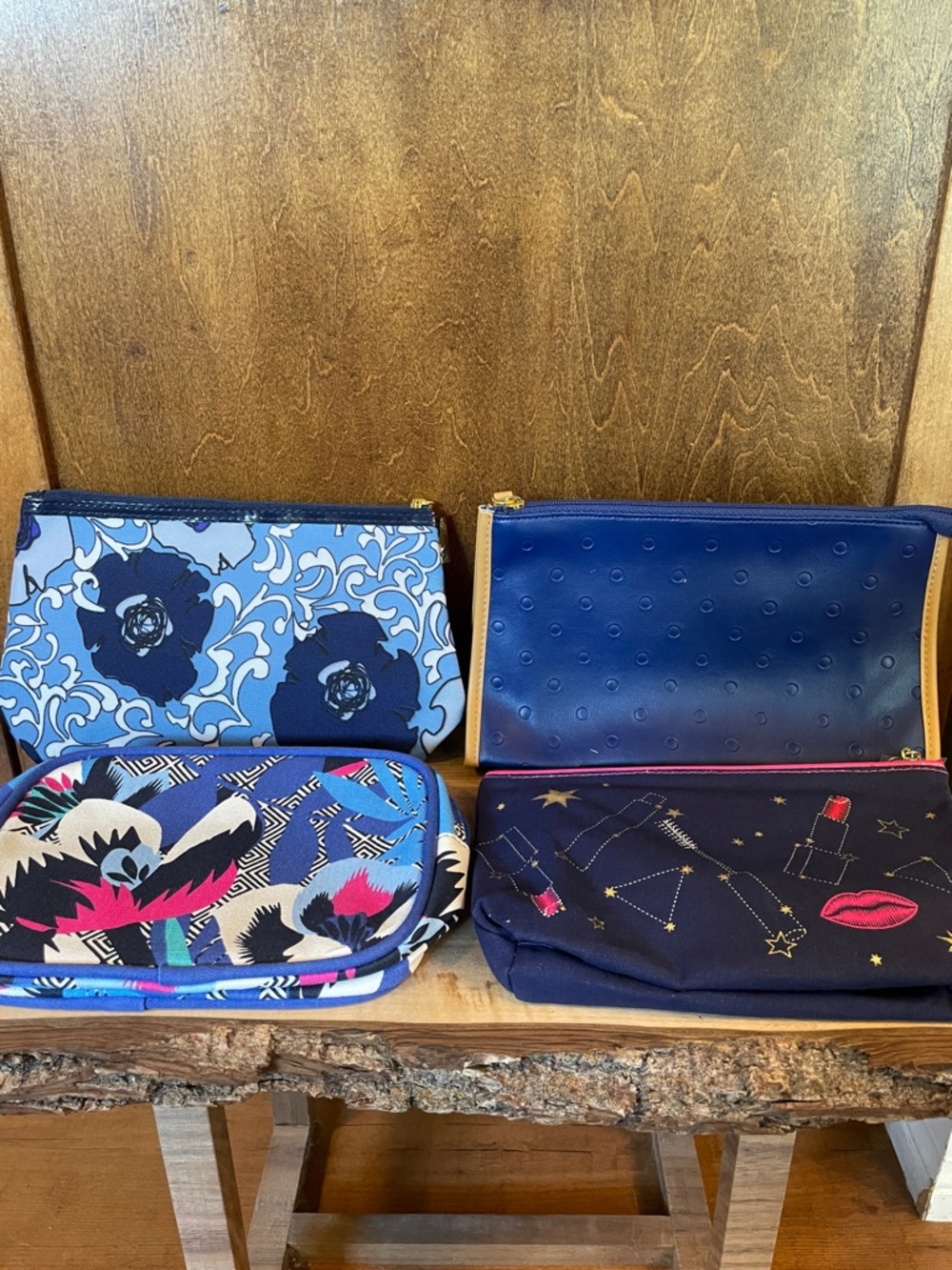 Estée Lauder Blue Floral and Navy Cosmetic Pouch Set